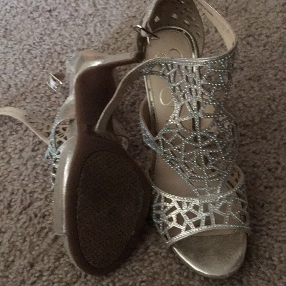 Jessica Simpson heel - Picture 3 of 4